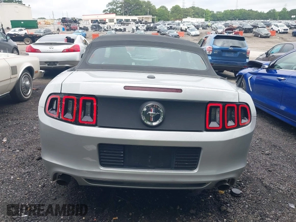 2014 Ford Mustang V6 with VIN 1ZVBP8EM3E5231996, listed as a IAAI auction lot 42537352 with 149,242 mi miles and . Bid and sale history available at DreamBid. Image 16.