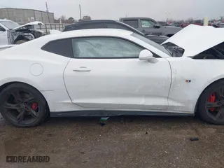 2021 Chevrolet Camaro 1SS with VIN 1G1FE1R74M0102305, listed as a IAAI auction lot 41395915 with 55,215 mi miles. Bid and sale history available at carsss.com. Image 13.