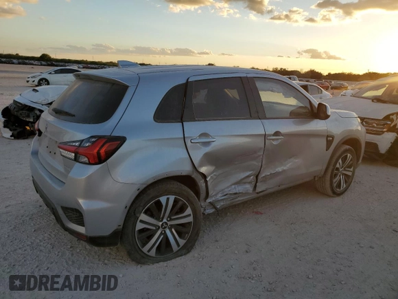 2021 Mitsubishi Outlander ES z VIN JA4APUAU8MU035256, wystawiony jako Copart lot #78370014 z przebiegiem Nie podano mil oraz Szkoda całkowita • Salvage title. Historia ofert i sprzedaży dostępna na DreamBid. Obrazek 3.