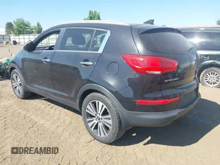 2015 Kia Sportage EX z VIN KNDPCCAC9F7761156, wystawiony jako IAAI lot #42432960 z przebiegiem 135 829 mil mil oraz . Historia ofert i sprzedaży dostępna na DreamBid. Obrazek 3.