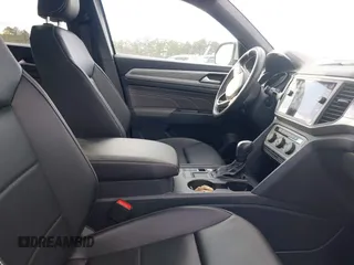 2021 Volkswagen Atlas SE with VIN 1V2JE2CA9MC224456, listed as a IAAI auction lot 41427604 with 24,803 mi miles and . Bid and sale history available at DreamBid. Image 5.