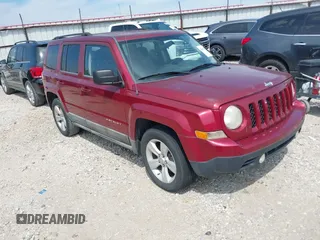 2011 Jeep Patriot Sport z VIN 1J4NT1GB3BD111478, wystawiony jako IAAI lot #42419208 z przebiegiem 152 361 mil mil oraz . Historia ofert i sprzedaży dostępna na DreamBid. Obrazek 1.