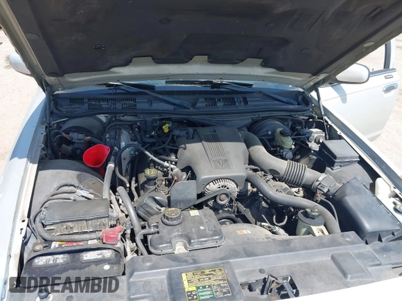 2004 Mercury Grand Marquis GS with VIN 2MEFM74W14X632470, listed as a IAAI auction lot 42120233 with 292,357 mi miles and . Bid and sale history available at DreamBid. Image 10.