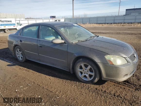 2005 Nissan Altima SE z VIN 1N4BL11D95N466730, wystawiony jako Copart lot #46730555 z przebiegiem Nie podano mil oraz Czysty tytuł • Clean title. Historia ofert i sprzedaży dostępna na DreamBid. Obrazek 4.