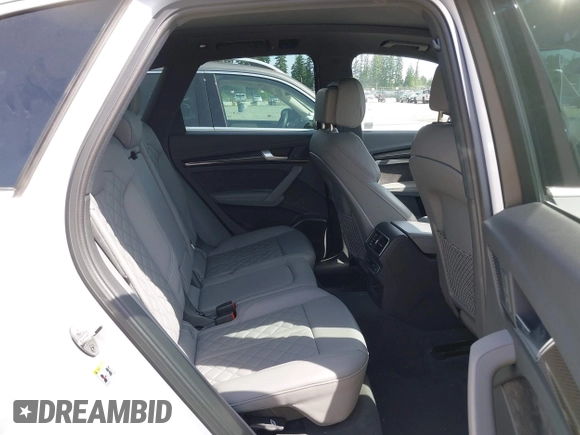 2018 Audi SQ5 Prestige z VIN WA1C4AFY4J2124874, wystawiony jako IAAI lot #42442773 z przebiegiem 86 612 mil mil oraz . Historia ofert i sprzedaży dostępna na DreamBid. Obrazek 8.