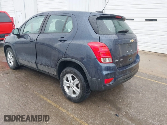 2019 Chevrolet Trax LS with VIN 3GNCJNSB9KL184972, listed as a IAAI auction lot 41724874 with 112,114 mi miles. Bid and sale history available at carsss.com. Image 3.