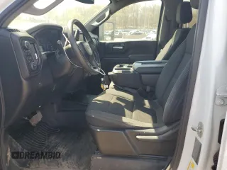 2021 Chevrolet Silverado 3500HD Work Truck with VIN 1GC4YSE73MF104450, listed as a Copart auction lot 54044285 with 38,651 mi miles and Salvage title. Bid and sale history available at DreamBid. Image 7.