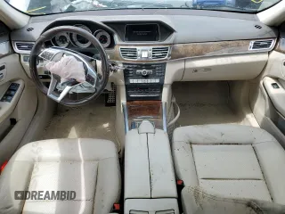 2015 Mercedes-Benz E 350 Luxury with VIN WDDHF8JB7FB121496, listed as a Copart auction lot 54693015 with 160,835 mi miles and Salvage title. Bid and sale history available at DreamBid. Image 8.