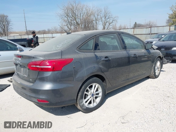 2017 Ford Focus SE с VIN 1FADP3F28HL204391, выставлен на аукционе IAAI как лот 41786975 с пробегом Не указан миль и . История ставок и продаж доступна на DreamBid. Изображение 4.