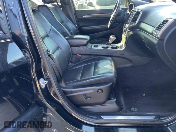 2017 Jeep Grand Cherokee Limited with VIN 1C4RJFBGXHC764210, listed as a Copart auction lot 84187054 with 179,762 mi miles and Clean title. Bid and sale history available at DreamBid. Image 5.