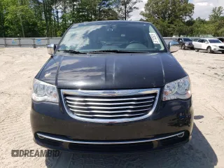 2015 Chrysler Town & Country Touring L z VIN 2C4RC1CG9FR574236, wystawiony jako Copart lot #57702925 z przebiegiem 87 453 mil mil oraz Szkoda całkowita • Salvage title. Historia ofert i sprzedaży dostępna na DreamBid. Obrazek 5.