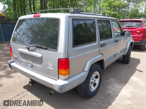 2000 Jeep Cherokee z VIN 1J4FF48S5YL138739, wystawiony jako IAAI lot #42109922 z przebiegiem 199 621 mil mil oraz . Historia ofert i sprzedaży dostępna na DreamBid. Obrazek 4.