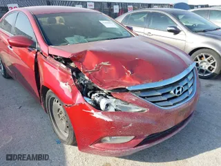 2011 Hyundai Sonata SE with VIN 5NPEC4AC6BH069729, listed as a IAAI auction lot 41800999 with 265,758 mi miles. Bid and sale history available at carsss.com. Image 6.