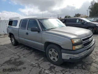 2006 Chevrolet Silverado 1500 LT1 with VIN 1GCEC19V56Z223754, listed as a Copart auction lot 42814145 with 245,306 mi miles and Salvage Title. Bid and sale history available at carsss.com. Image 4.