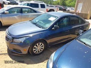 2014 Chevrolet Cruze LS with VIN 1G1PA5SG2E7166403, listed as a IAAI auction lot 42066938 with 124,181 mi miles and . Bid and sale history available at DreamBid. Image 17.