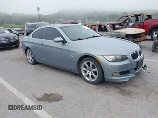 2008 BMW 3 Series 328xi с VIN WBAWC33518PC87247, выставлен на аукционе IAAI как лот 42642561 с пробегом 146 598 миль миль и . История ставок и продаж доступна на DreamBid. Изображение 1.