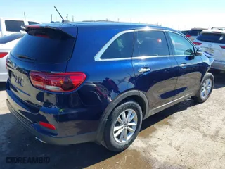 2020 Kia Sorento L with VIN 5XYPG4A30LG628228, listed as a IAAI auction lot 41391031 with 64,771 mi miles. Bid and sale history available at carsss.com. Image 4.