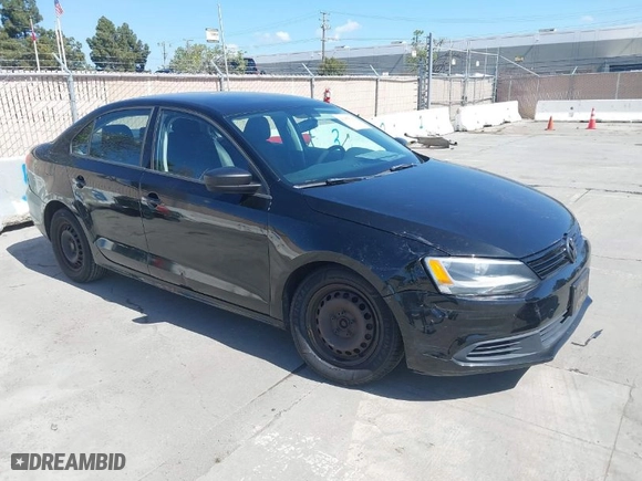 2014 Volkswagen Jetta Sedan S with VIN 3VW2K7AJ6EM439921, listed as a IAAI auction lot 41950102 with 140,023 mi miles. Bid and sale history available at carsss.com. Image 1.