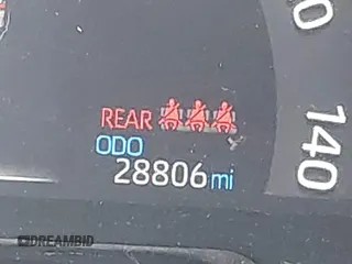 2021 Toyota RAV4 Hybrid XSE z VIN 4T3E6RFV9MU027713, wystawiony jako IAAI lot #42587759 z przebiegiem 28 806 mil mil oraz . Historia ofert i sprzedaży dostępna na DreamBid. Obrazek 16.