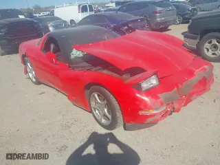 2000 Chevrolet Corvette with VIN 1G1YY22G8Y5105541, listed as a IAAI auction lot 41765224 with 1 mi miles. Bid and sale history available at carsss.com. Image 1.