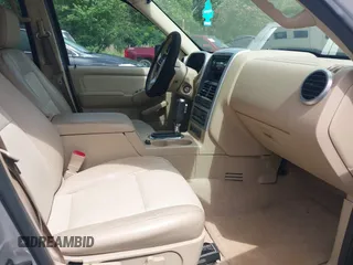 2006 Mercury Mountaineer Premier with VIN 4M2EU38806UJ14095, listed as a IAAI auction lot 42543401 with 219,868 mi miles and . Bid and sale history available at DreamBid. Image 5.