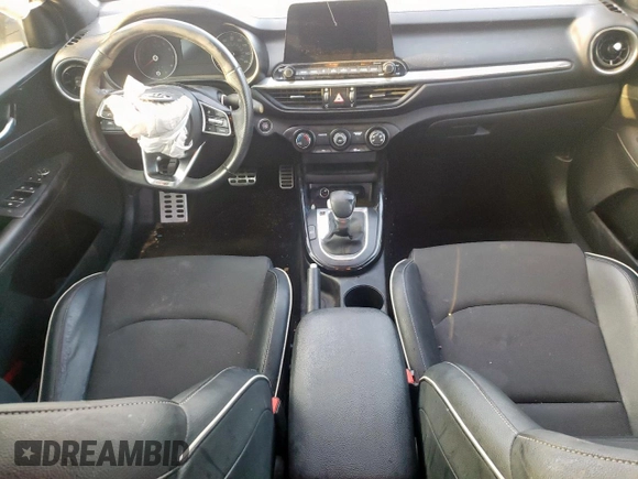 2020 Kia Forte GT-Line with VIN 3KPF34AD3LE238138, listed as a Copart auction lot 54013735 with 100,396 mi miles and Salvage Title. Bid and sale history available at DreamBid. Image 8.