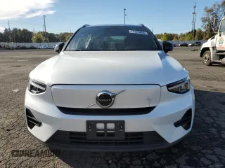 2023 Volvo XC40 Core с VIN YV4ED3UK8P2101970, выставлен на аукционе Copart как лот 73328854 с пробегом 4 912 миль миль и Списание • Salvage title. История ставок и продаж доступна на DreamBid. Изображение 5.