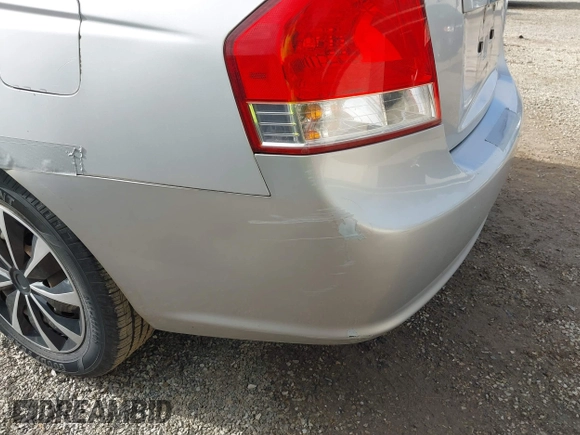 2007 Kia Spectra EX z VIN KNAFE121875390282, wystawiony jako IAAI lot #42258052 z przebiegiem 97 869 mil mil oraz . Historia ofert i sprzedaży dostępna na DreamBid. Obrazek 21.