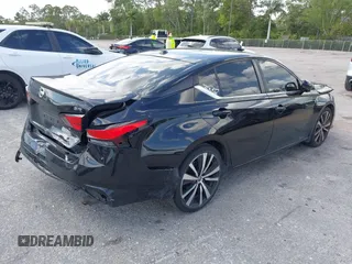 2020 Nissan Altima 2.5 SR with VIN 1N4BL4CV4LC180798, listed as a IAAI auction lot 41985650 with 88,720 mi miles. Bid and sale history available at carsss.com. Image 4.