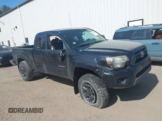 2014 Toyota Tacoma with VIN 5TFUX4EN3EX024316, listed as a IAAI auction lot 42116455 with 185,415 mi miles and . Bid and sale history available at DreamBid. Image 1.