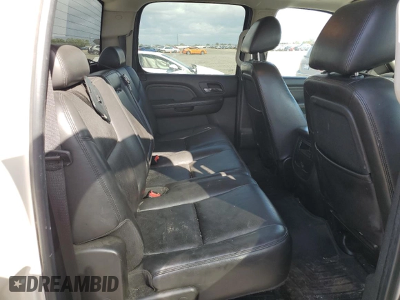 2010 GMC Sierra 1500 Denali z VIN 3GTRKXE20AG280035, wystawiony jako Copart lot #51327485 z przebiegiem 290 600 mil mil oraz Szkoda całkowita • Salvage title. Historia ofert i sprzedaży dostępna na DreamBid. Obrazek 10.