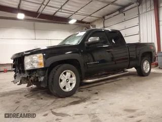 2011 Chevrolet Silverado 1500 LT with VIN 1GCRKSE38BZ422161, listed as a IAAI auction lot 41983382 with 159,410 mi miles. Bid and sale history available at carsss.com. Image 20.