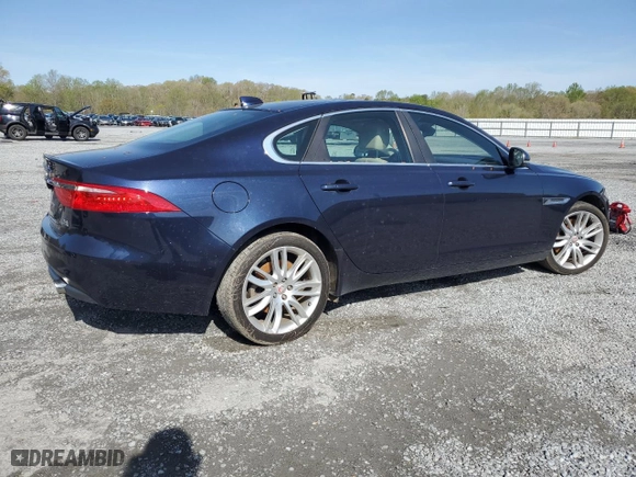 2016 Jaguar XF 35t Prestige with VIN SAJBK4BV1GCY23758, listed as a Copart auction lot 51360755 with 168,684 mi miles and Clean Title. Bid and sale history available at carsss.com. Image 3.
