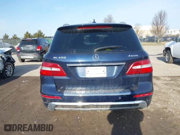 2015 Mercedes-Benz M 400 with VIN 4JGDA5GB8FA560446, listed as a IAAI auction lot 41783953 with 144,633 mi miles and . Bid and sale history available at DreamBid. Image 16.