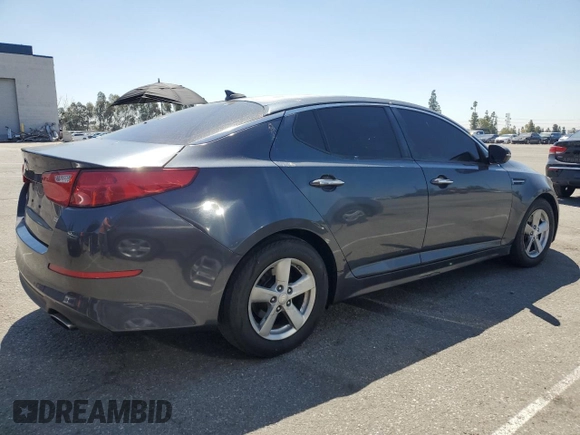 2015 Kia Optima LX z VIN KNAGM4A77F5629558, wystawiony jako Copart lot #55863825 z przebiegiem 143 620 mil mil oraz Szkoda całkowita • Salvage title. Historia ofert i sprzedaży dostępna na DreamBid. Obrazek 3.