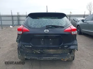 2019 Nissan Kicks SR with VIN 3N1CP5CU1KL556105, listed as a IAAI auction lot 41829091 with 120,639 mi miles. Bid and sale history available at carsss.com. Image 17.
