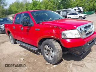 2008 Ford F-150 XLT z VIN 1FTPW14V38FA89919, wystawiony jako IAAI lot #42363146 z przebiegiem 179 128 mil mil oraz . Historia ofert i sprzedaży dostępna na DreamBid. Obrazek 1.