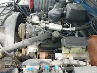 1997 Chevrolet Silverado 1500 z VIN 1GCEK14M6VZ205201, wystawiony jako IAAI lot #43348974 z przebiegiem 187 612 mil mil oraz . Historia ofert i sprzedaży dostępna na DreamBid. Obrazek 12.
