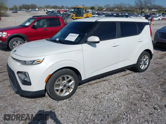 2020 Kia Soul LX with VIN KNDJ23AU7L7021165, listed as a IAAI auction lot 41924587 with 87,513 mi miles. Bid and sale history available at carsss.com. Image 18.