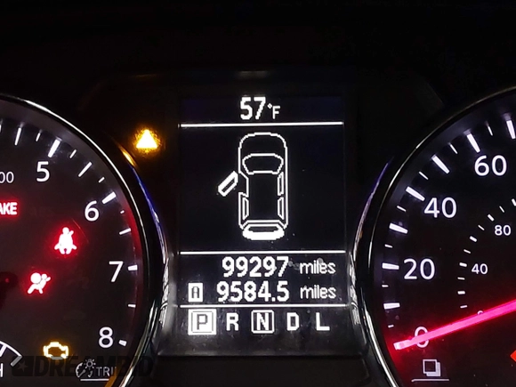 2015 Nissan Rogue S z VIN JN8AS5MV7FW250122, wystawiony jako IAAI lot #41580981 z przebiegiem 99 297 mil mil oraz . Historia ofert i sprzedaży dostępna na DreamBid. Obrazek 15.