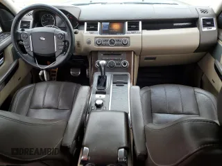 2011 Land Rover Range Rover Sport SC z VIN SALSH2E47BA293846, wystawiony jako Copart lot #49690155 z przebiegiem 199 835 mil mil oraz Tytuł czysty. Historia ofert i sprzedaży dostępna na DreamBid. Obrazek 8.