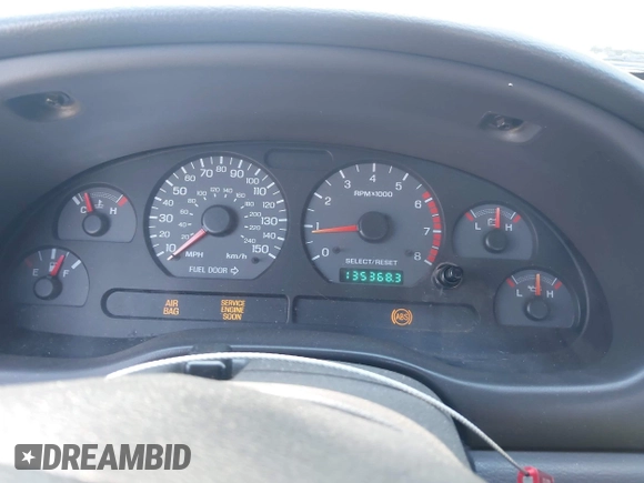 1999 Ford Mustang GT z VIN 1FAFP45X4XF117368, wystawiony jako IAAI lot #42714841 z przebiegiem 135 368 mil mil oraz . Historia ofert i sprzedaży dostępna na DreamBid. Obrazek 7.