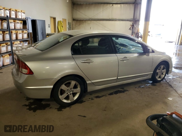 2011 Honda Civic LX-S z VIN 2HGFA1F68BH528264, wystawiony jako Copart lot #54105425 z przebiegiem 184 096 mil mil oraz Szkoda całkowita • Salvage title. Historia ofert i sprzedaży dostępna na DreamBid. Obrazek 3.