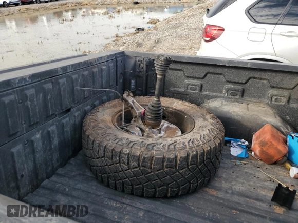 2025 Chevrolet Silverado 1500 with VIN 3GCUKHE86SG111563, listed as a Copart auction lot 42922455 with Not Provided miles and Salvage Title. Bid and sale history available at DreamBid. Image 12.