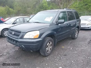 2003 Honda Pilot EX with VIN 2HKYF18533H579838, listed as a IAAI auction lot 41842015 with 195,976 mi miles. Bid and sale history available at carsss.com. Image 2.