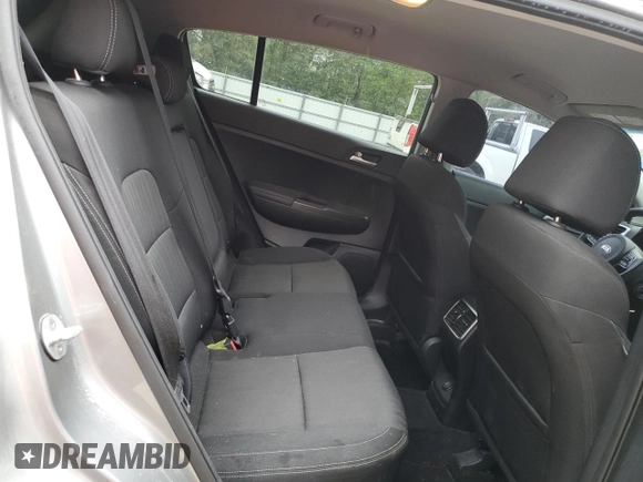 2019 Kia Sportage LX with VIN KNDPM3AC1K7590894, listed as a Copart auction lot 49582505 with 121,587 mi miles and Non Repairable. Bid and sale history available at carsss.com. Image 11.