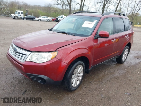 2013 Subaru Forester 2.5X Premium with VIN JF2SHADC9DH433403, listed as a IAAI auction lot 41921603 with 164,417 mi miles. Bid and sale history available at carsss.com. Image 17.