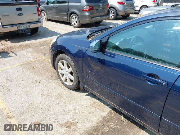 2004 Nissan Maxima SE with VIN 1N4BA41E04C903587, listed as a IAAI auction lot 42433154 with 213,535 mi miles and . Bid and sale history available at DreamBid. Image 6.