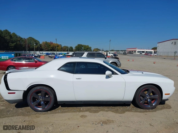 2013 Dodge Challenger SXT with VIN 2C3CDYAG6DH737253, listed as a IAAI auction lot 40615411 with 133,973 mi miles. Bid and sale history available at carsss.com. Image 13.
