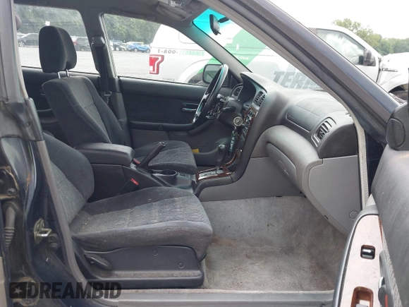 2002 Subaru Legacy Outback with VIN 4S3BH665827631841, listed as a IAAI auction lot 42649083 with 208,903 mi miles and . Bid and sale history available at DreamBid. Image 5.